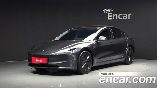 Tesla Model 3 2025