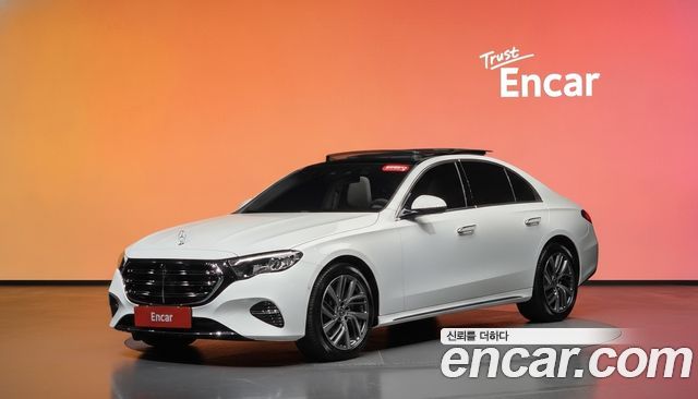 Mercedes-Benz E-Class 2024
