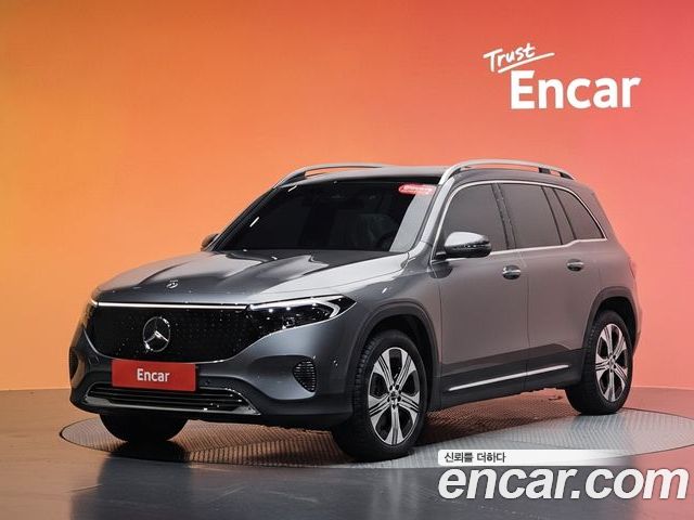 Mercedes-Benz EQB 2025