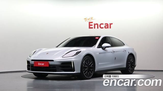 Porsche Panamera 2025