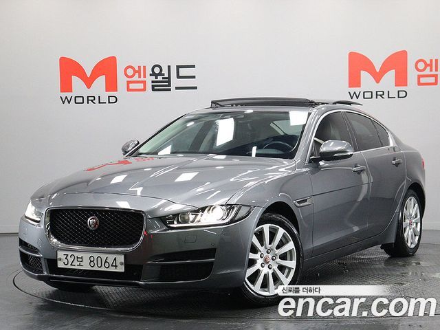 Jaguar XE 2018