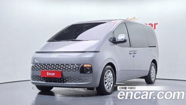 Hyundai Staria 2025