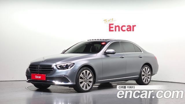 Mercedes-Benz E-Class 2022