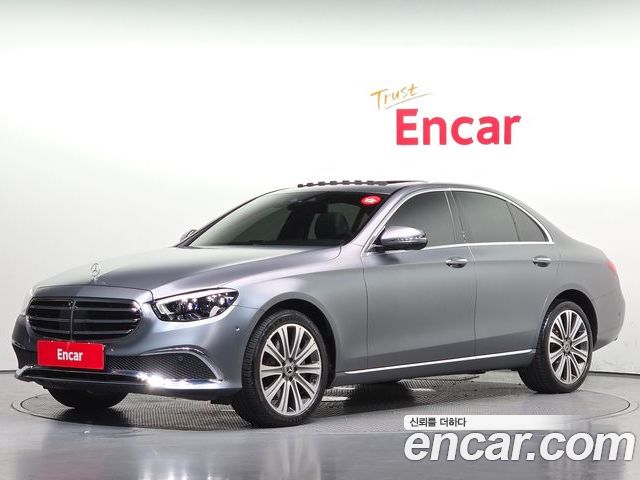 Mercedes-Benz E-Class 2022