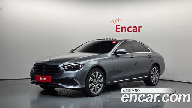 Mercedes-Benz E-Class 2022