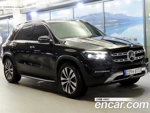 Mercedes-Benz GLE-Class 2023