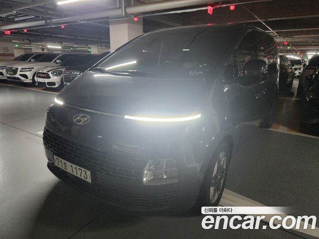 Hyundai Staria 2021