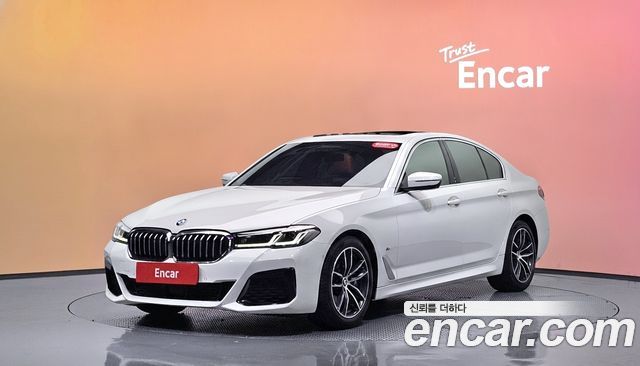 BMW 5-Series 2023