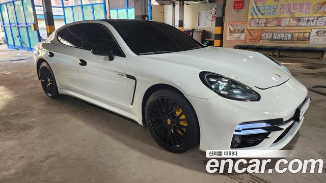Porsche Panamera 2013