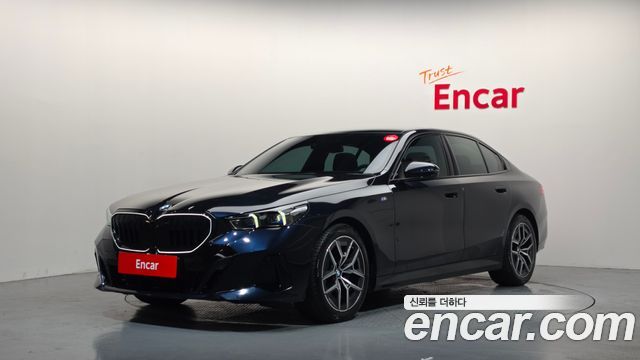 BMW 5-Series 2025