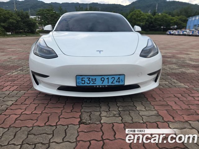 Tesla Model 3 2022