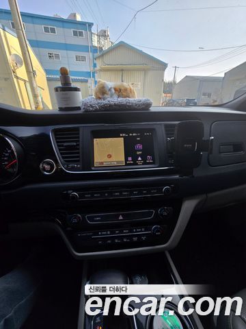 Kia Canival 2018