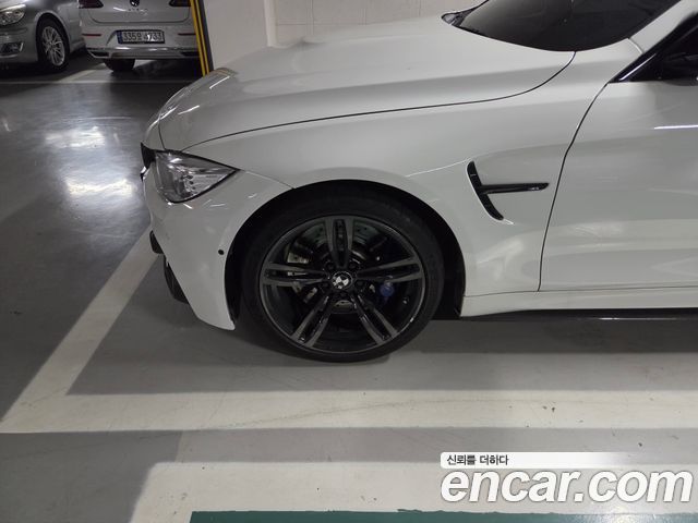 BMW M4 2016