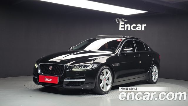 Jaguar XE 2016
