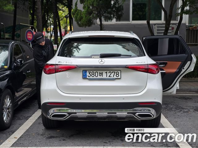 Mercedes-Benz GLC-Class 2024