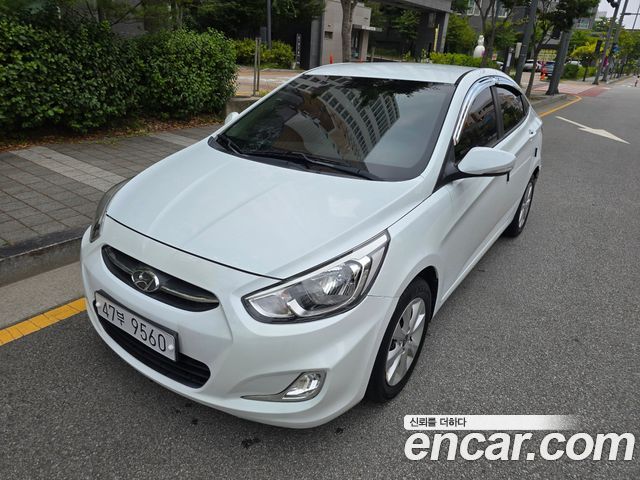 Hyundai Accent 2015