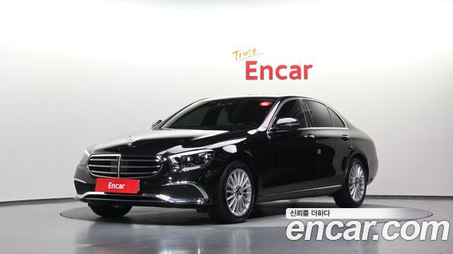 Mercedes-Benz E-Class 2022