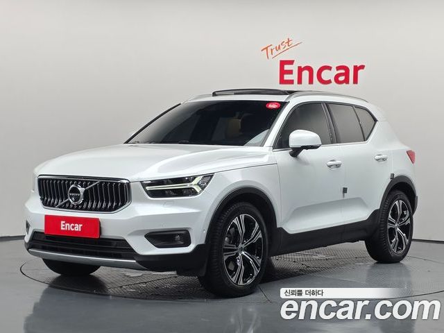 Volvo XC40 2021