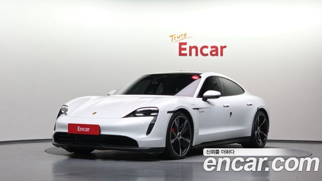 Porsche Taycan 2021