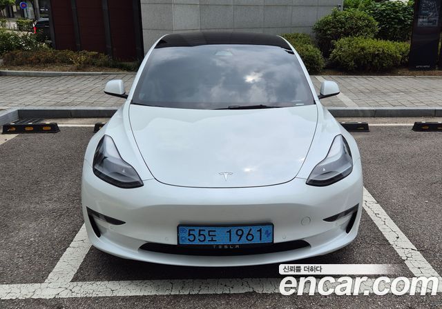 Tesla Model 3 2022