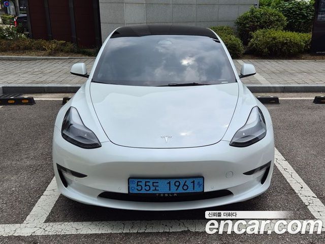 Tesla Model 3 2022