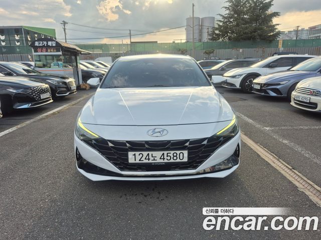 Hyundai AVANTE 2021