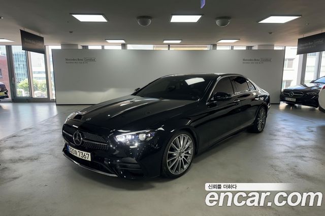 Mercedes-Benz E-Class 2022