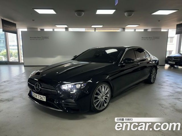 Mercedes-Benz E-Class 2022