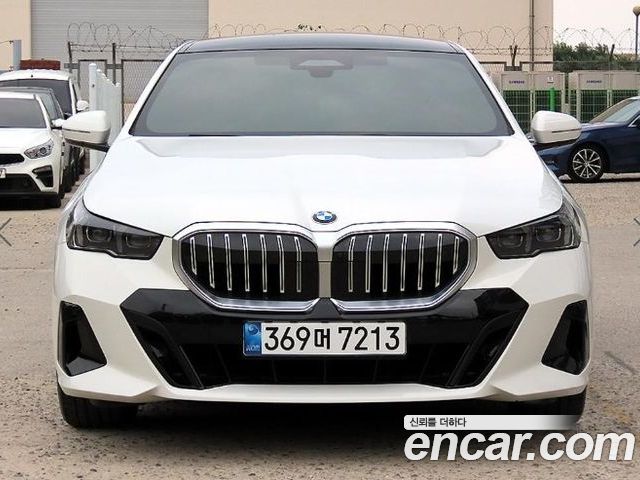 BMW 5-Series 2024
