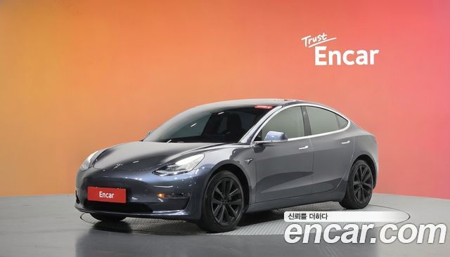 Tesla Model 3 2020