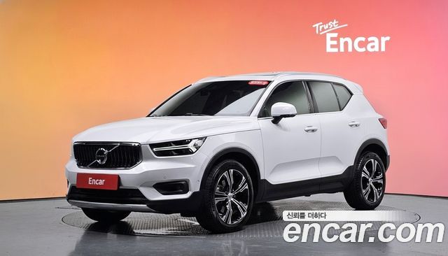 Volvo XC40 2021