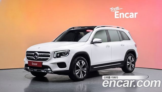Mercedes-Benz GLB-Class 2021