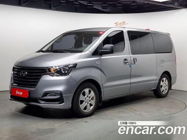 Hyundai Starex 2018
