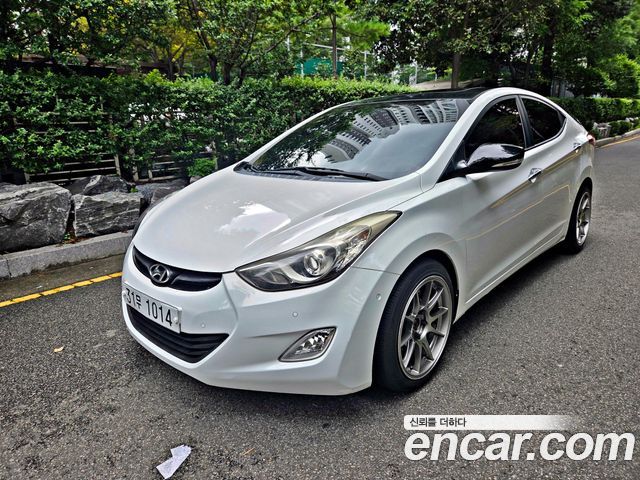 Hyundai AVANTE 2010