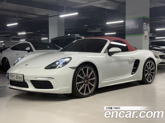 Porsche 718 2016