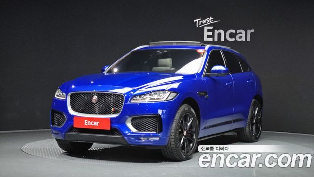 Jaguar F-PACE 2016