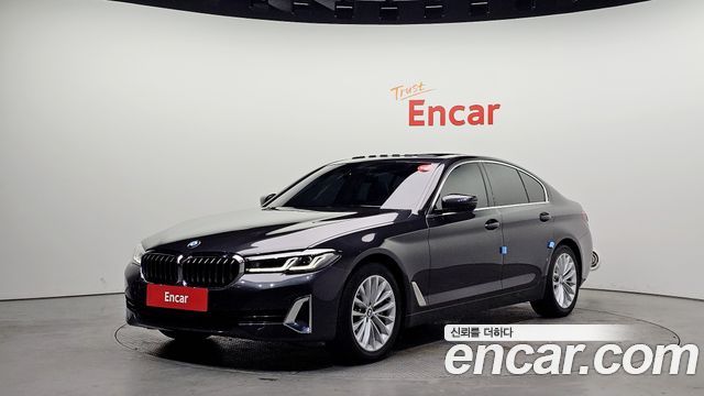 BMW 5-Series 2021