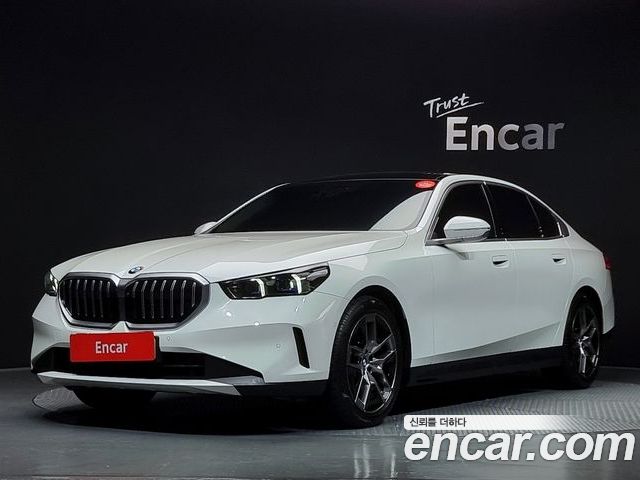 BMW 5-Series 2025