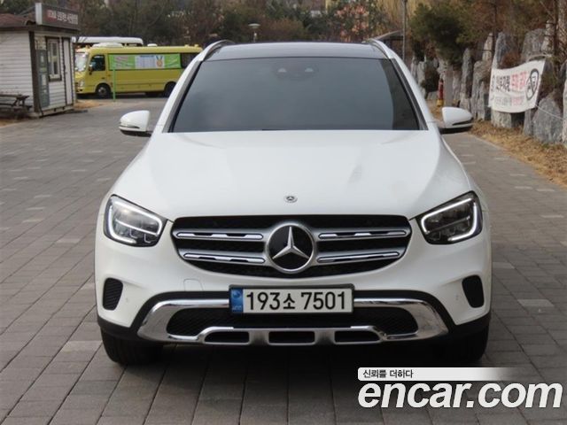 Mercedes-Benz GLC-Class 2021