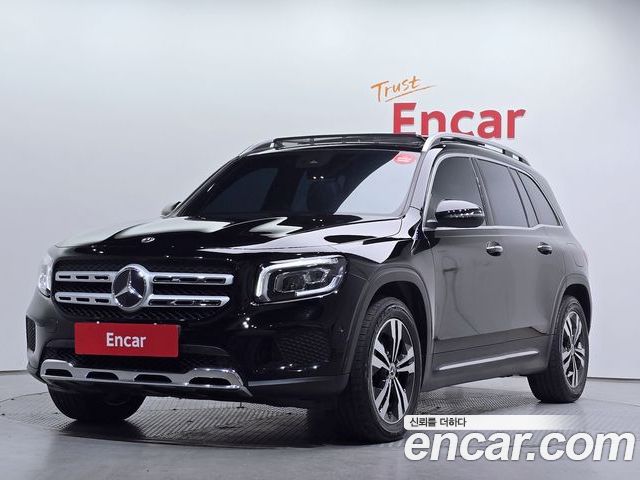 Mercedes-Benz GLB-Class 2021