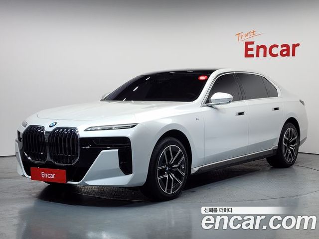 BMW 7-Series 2024