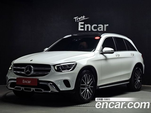 Mercedes-Benz GLC-Class 2021