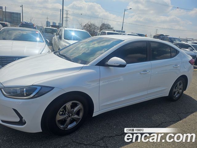 Hyundai AVANTE 2015
