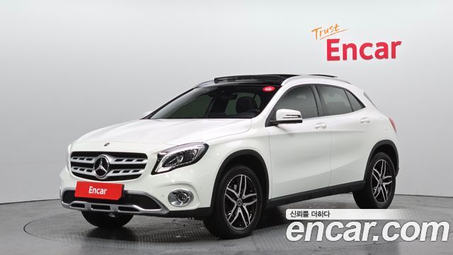 Mercedes-Benz GLA-Class 2019