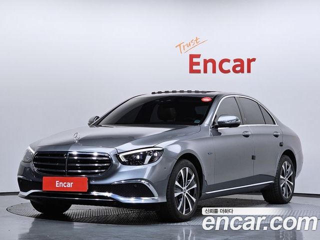 Mercedes-Benz E-Class 2021