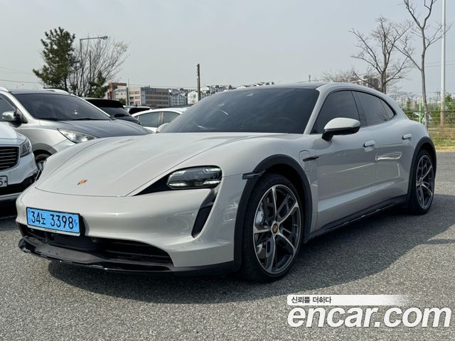 Porsche Taycan 2024