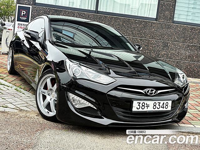 Hyundai Genesis 2012