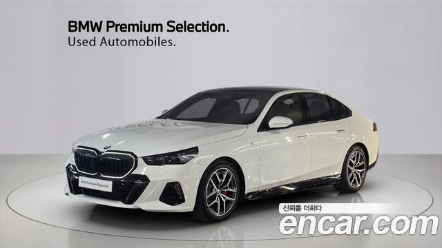BMW 5-Series 2024