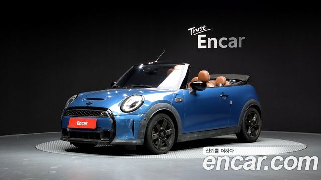Mini Cooper Convertible 2022