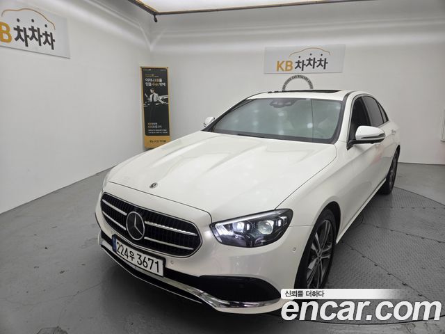 Mercedes-Benz E-Class 2022